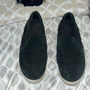 VIONIC KANI Women's Black Suede Laser Perforated Slip On Casual  size 8